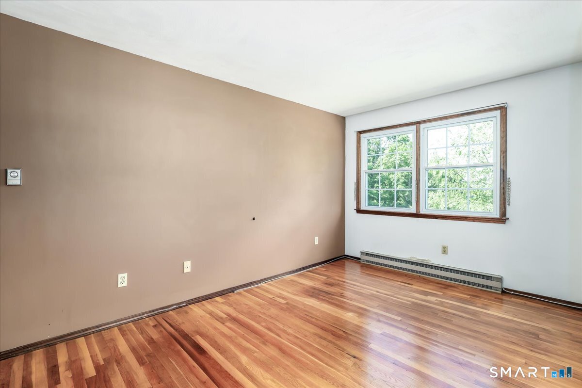 16 Greta Drive Danbury CT 06810