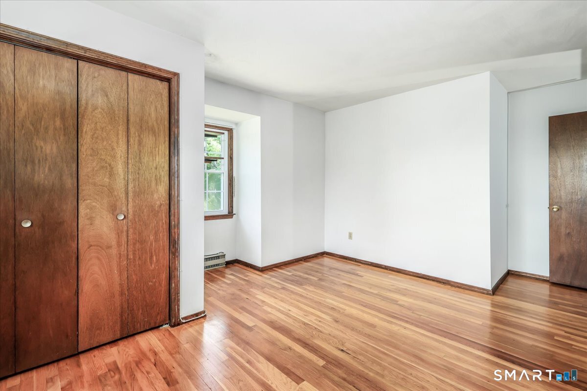 16 Greta Drive Danbury CT 06810