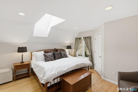 10 Ryans Way Burlington CT 06013