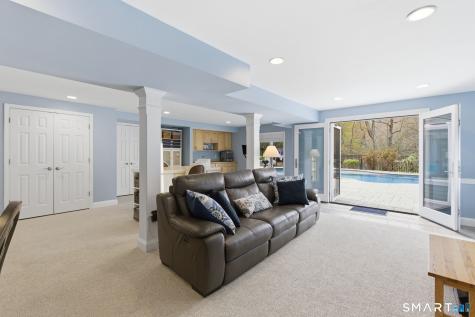10 Ryans Way Burlington CT 06013