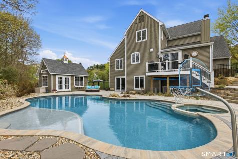 10 Ryans Way Burlington CT 06013