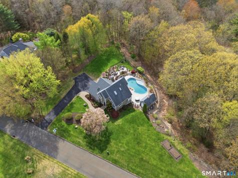 10 Ryans Way Burlington CT 06013