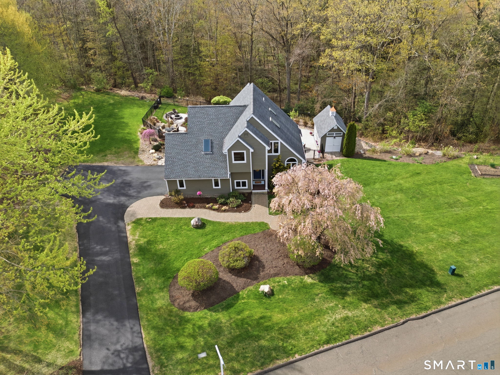 10 Ryans Way Burlington CT 06013