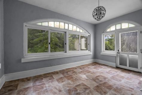 845 Ocean Avenue New London CT 06320