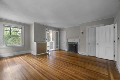 845 Ocean Avenue New London CT 06320