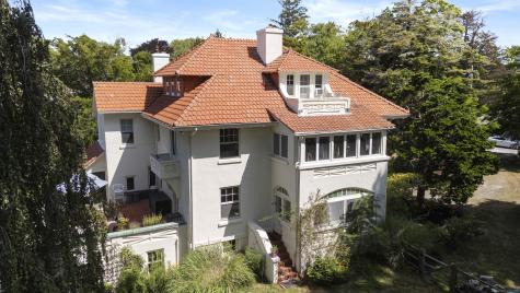 845 Ocean Avenue New London CT 06320