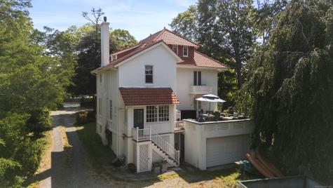 845 Ocean Avenue New London CT 06320