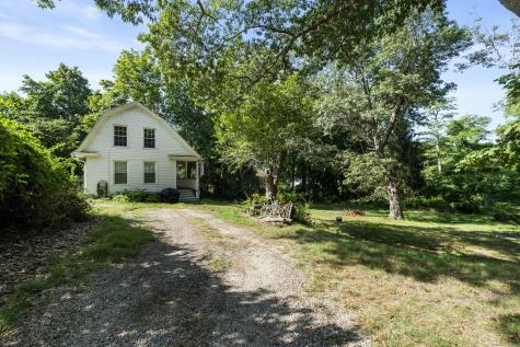 845 Ocean Avenue New London CT 06320