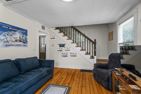 845 Ocean Avenue New London CT 06320