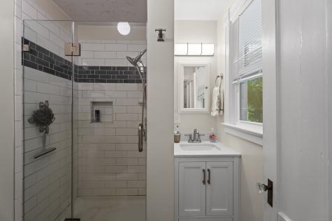 845 Ocean Avenue New London CT 06320