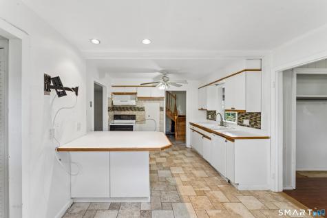 33 Assisi Way Norwalk CT 06854
