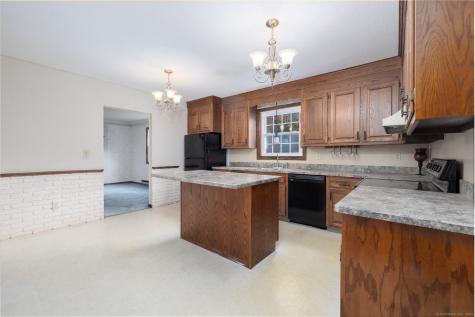 6 El Toro Drive Bristol CT 06010