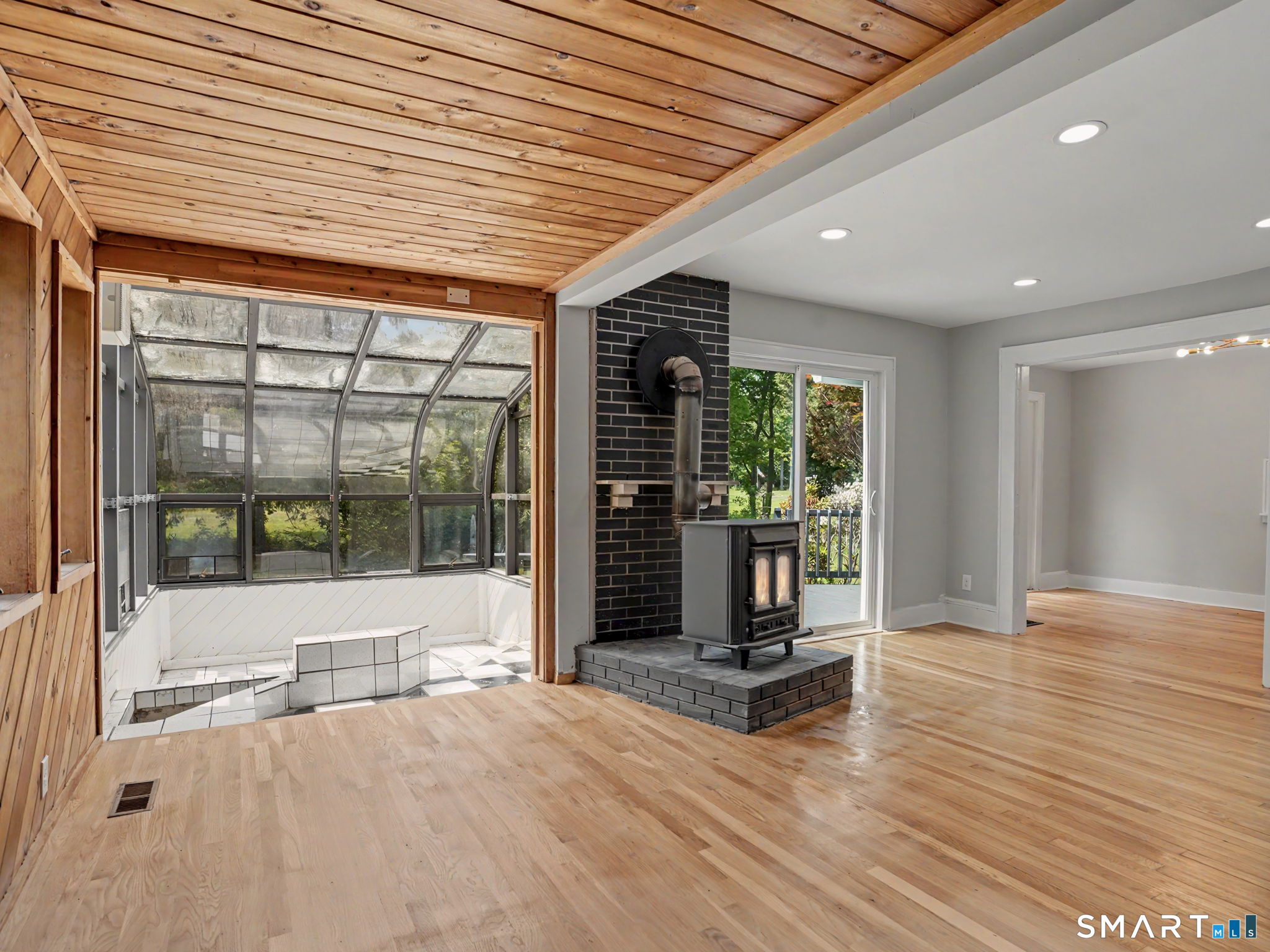 283 Derby Avenue Orange CT 06477