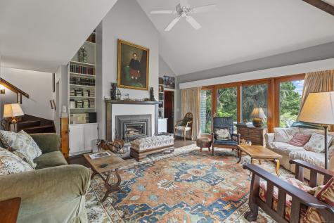 55A Anna Farm West Road North Stonington CT 06359