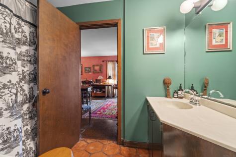 55A Anna Farm West Road North Stonington CT 06359