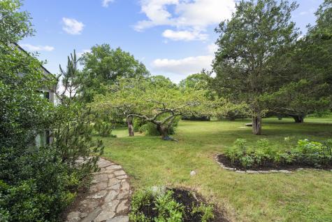 55A Anna Farm West Road North Stonington CT 06359