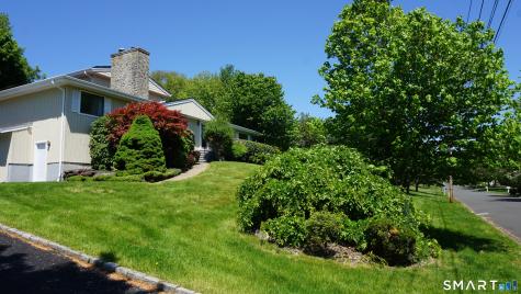 223 Sterling Road Trumbull CT 06611