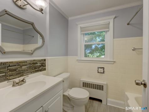 35 Bretton Road Manchester CT 06042