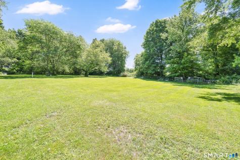 39 Boggs Hill Road Newtown CT 06470