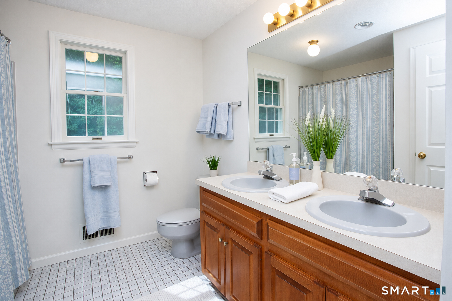 45 Wyngate Simsbury CT 06070