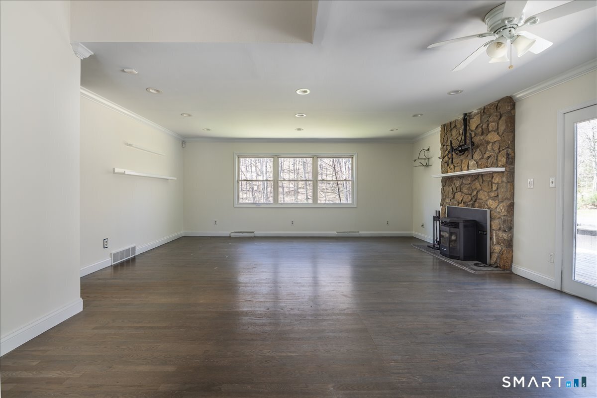 370 Quaker Farms Road Southbury CT 06488