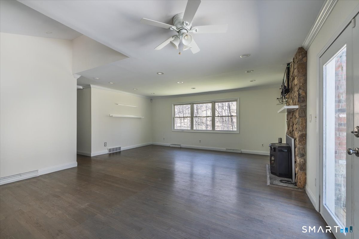370 Quaker Farms Road Southbury CT 06488