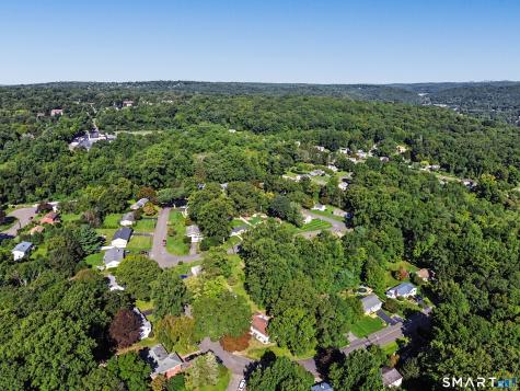 29 Bungay Terrace Seymour CT 06483