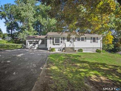 29 Bungay Terrace Seymour CT 06483