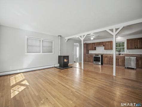 29 Bungay Terrace Seymour CT 06483
