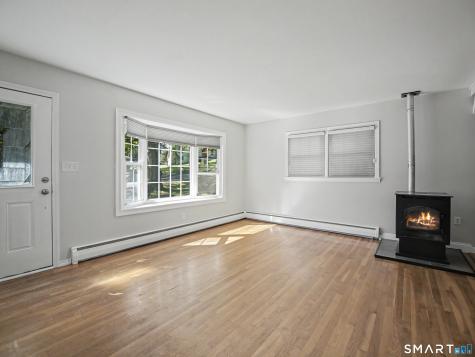 29 Bungay Terrace Seymour CT 06483
