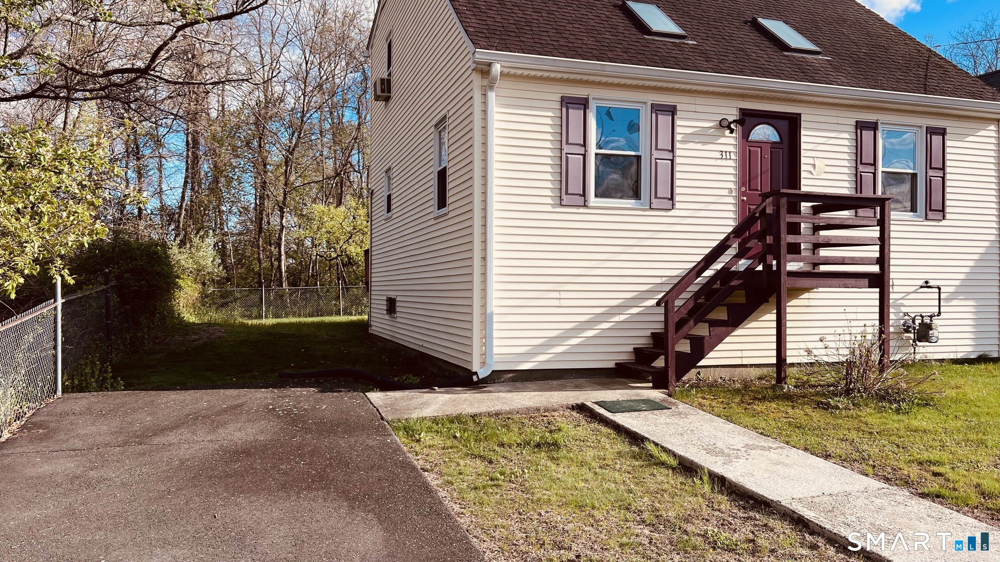 311 Alba Avenue Bridgeport CT 06606