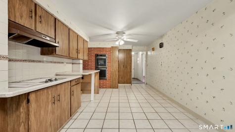 144 Maple Street Seymour CT 06483