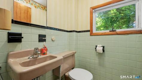 144 Maple Street Seymour CT 06483