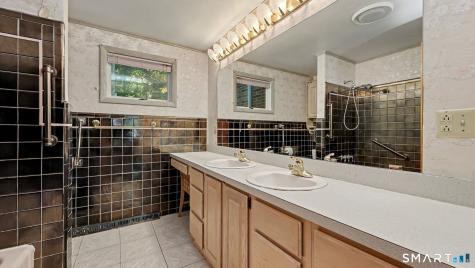 144 Maple Street Seymour CT 06483