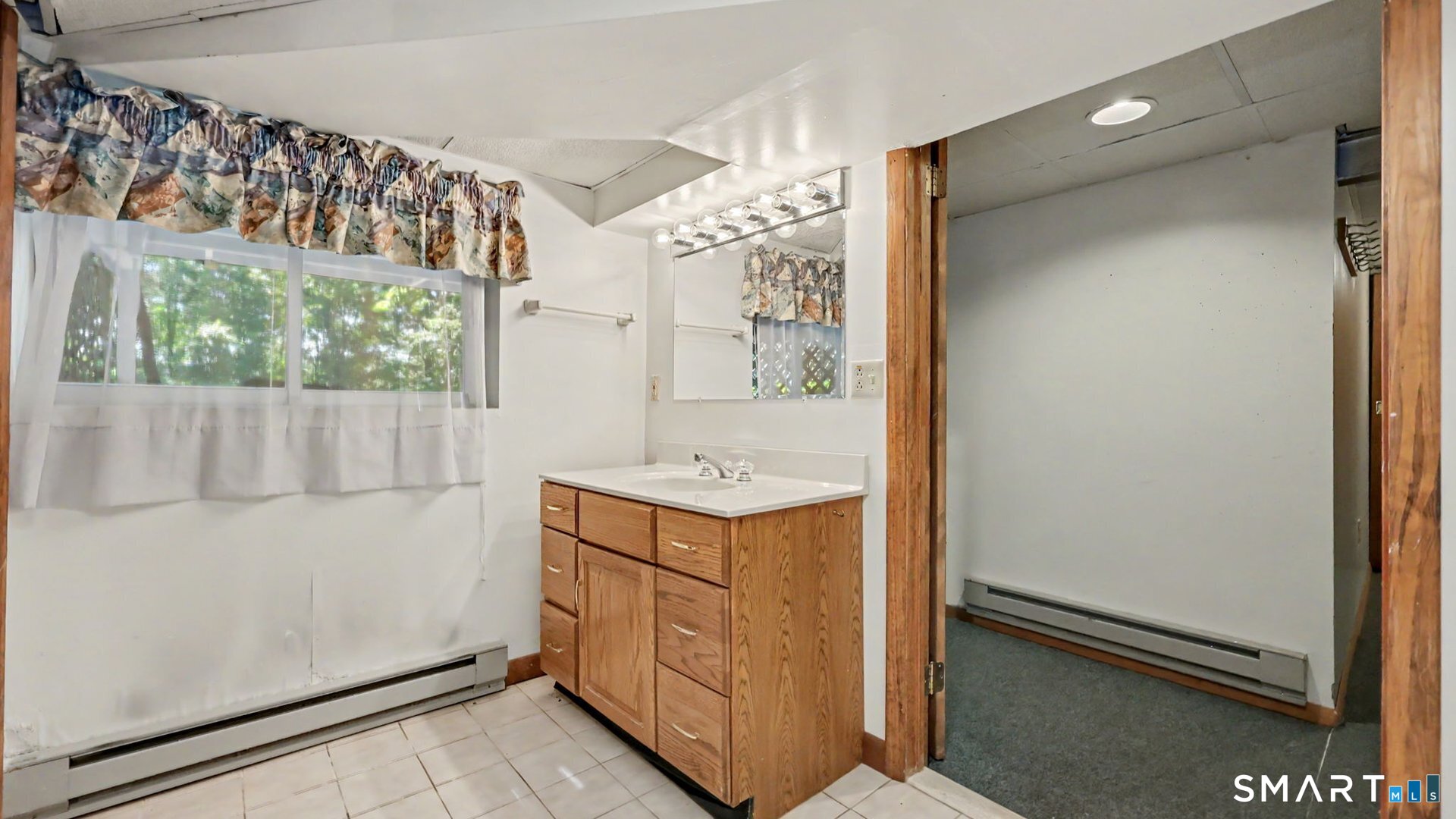 144 Maple Street Seymour CT 06483