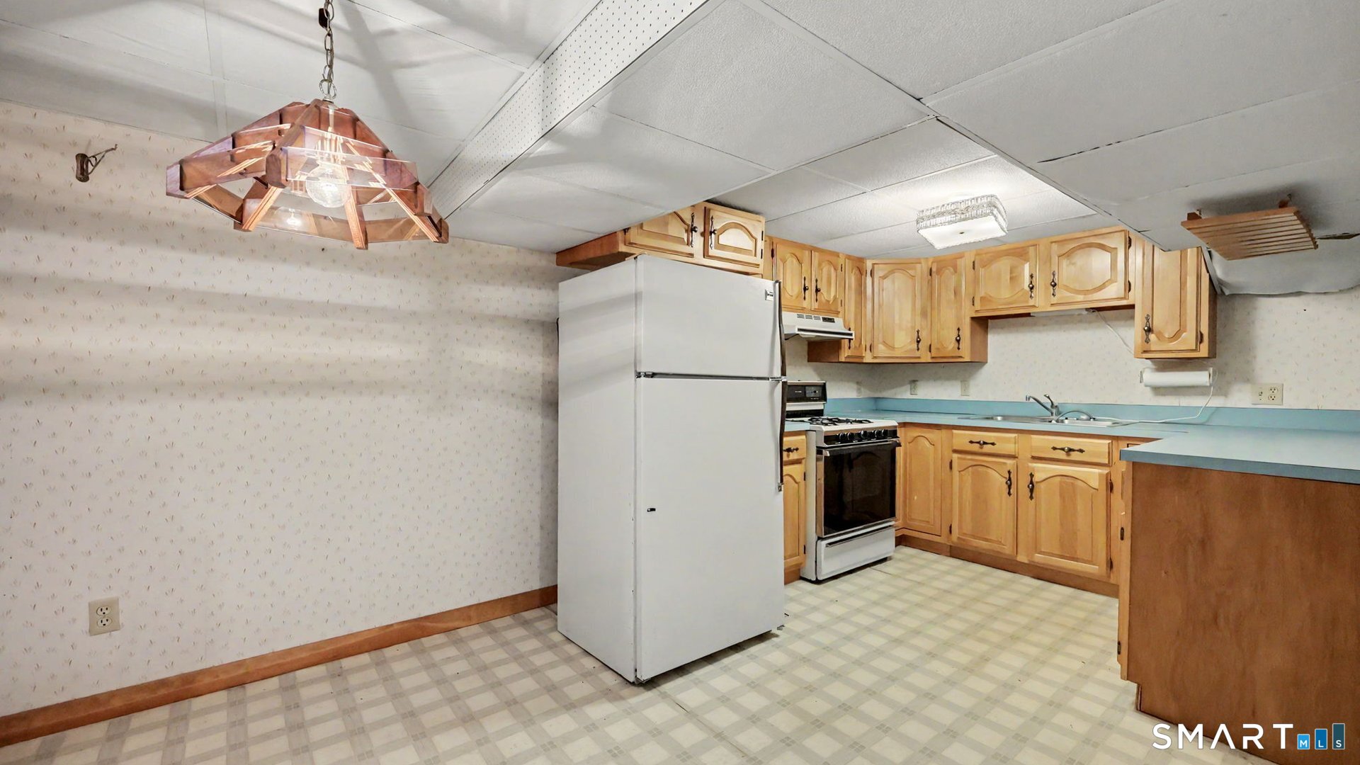 144 Maple Street Seymour CT 06483