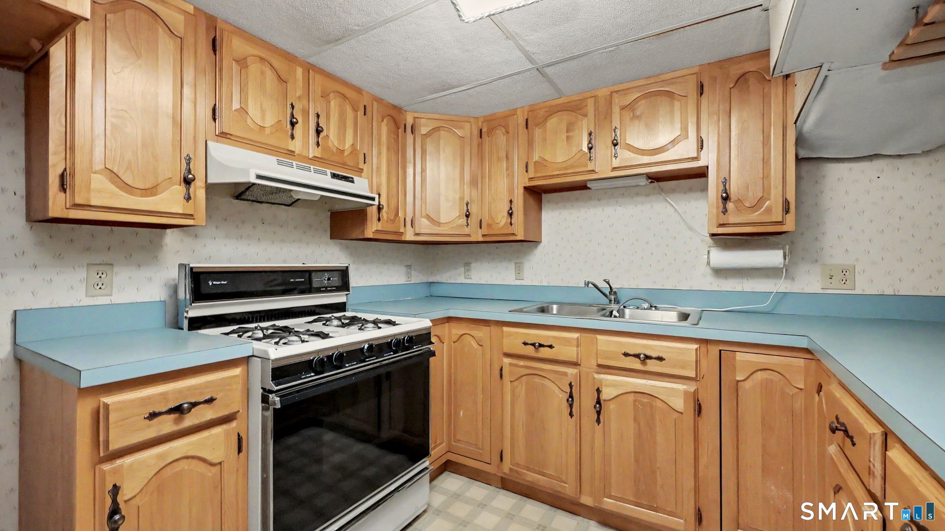 144 Maple Street Seymour CT 06483