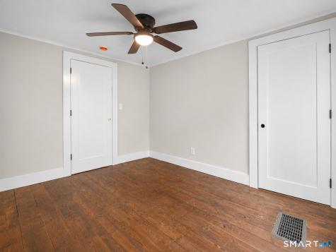 56 Evergreen Avenue New London CT 06320