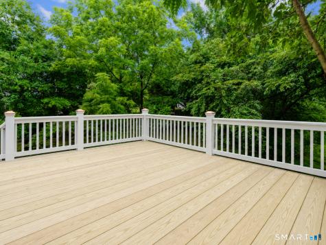 56 Evergreen Avenue New London CT 06320