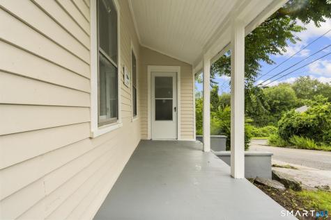 56 Evergreen Avenue New London CT 06320