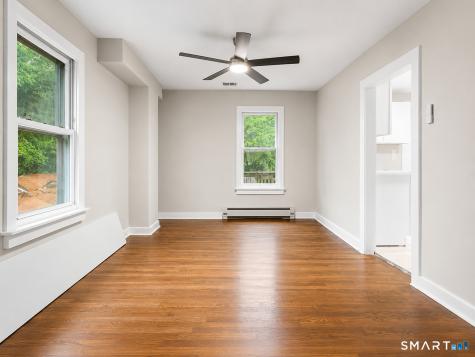 56 Evergreen Avenue New London CT 06320