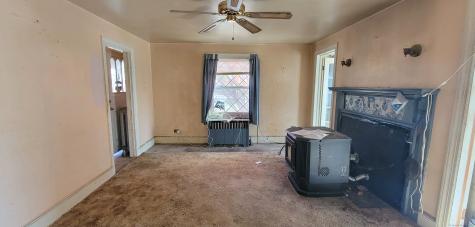 118 Bloomingdale Road Waterford CT 06375