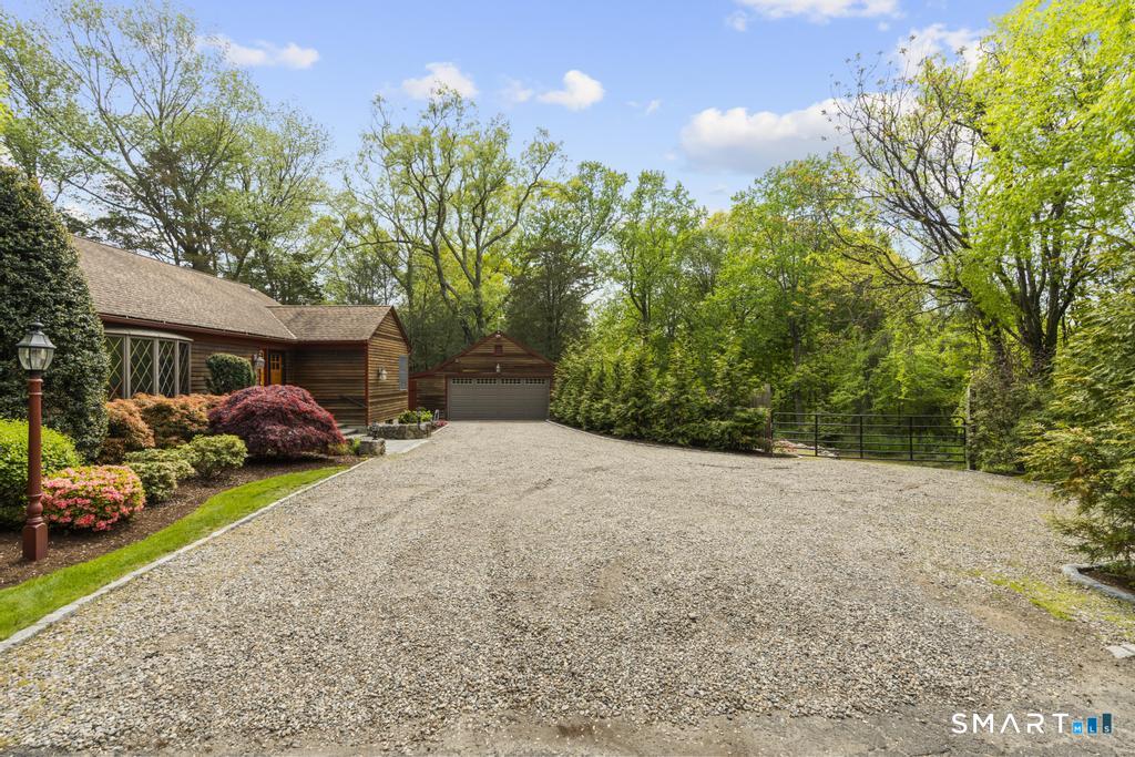 5633 Park Avenue Fairfield CT 06825