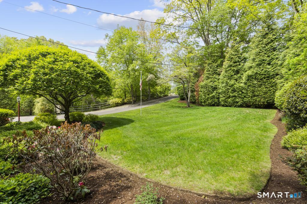 5633 Park Avenue Fairfield CT 06825