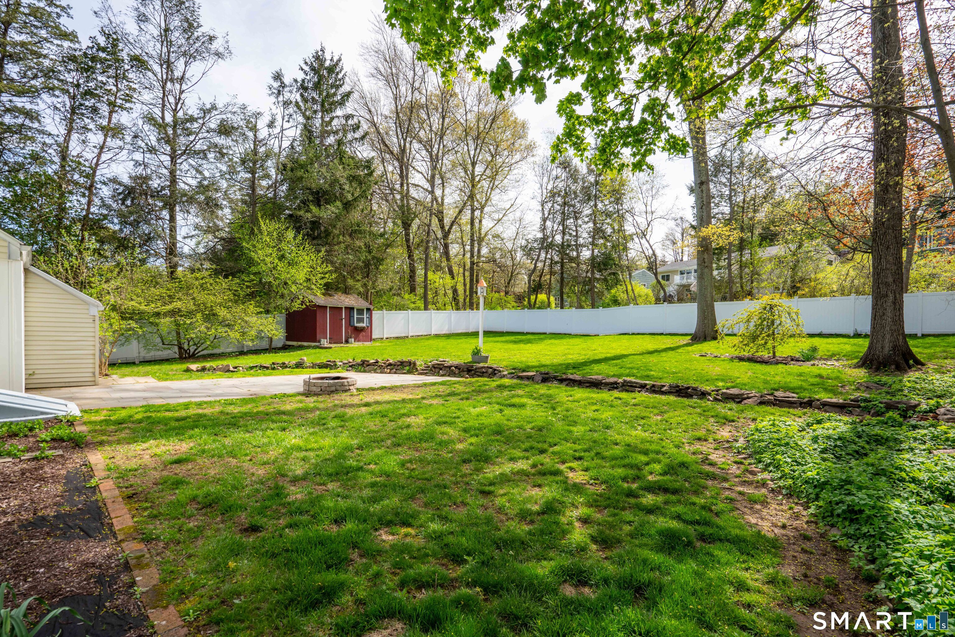 25 Meadow Farms Road West Hartford CT 06107