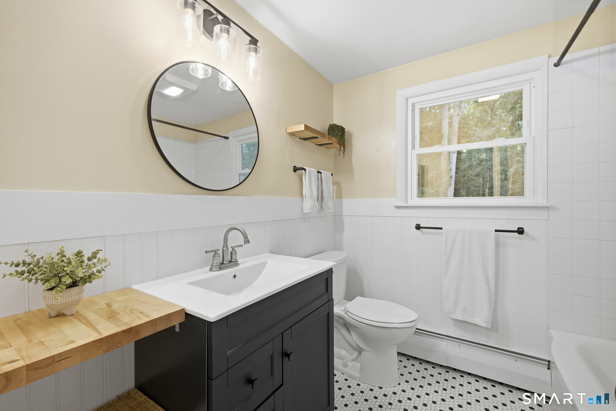 52 Fernwood Drive Simsbury CT 06070