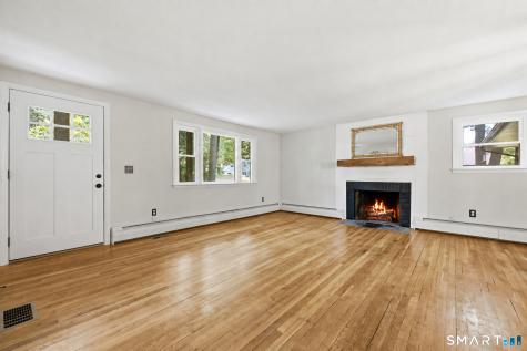 52 Fernwood Drive Simsbury CT 06070