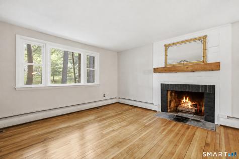 52 Fernwood Drive Simsbury CT 06070