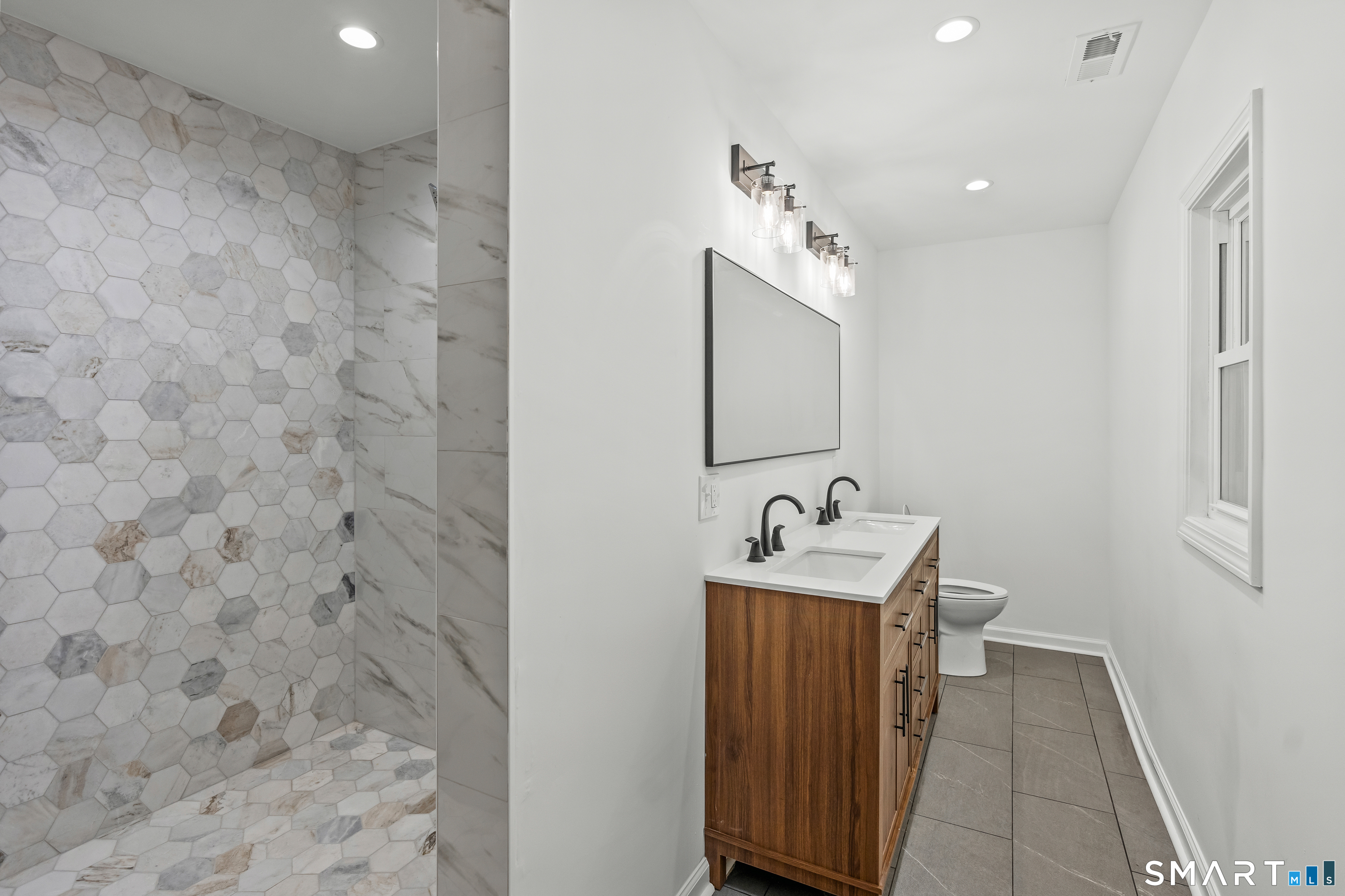 19 Fawn Drive Woodbridge CT 06525