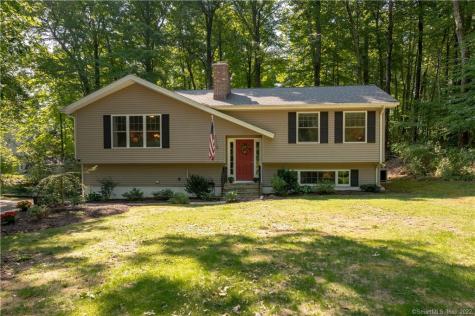406 Burr Road Southbury CT 06488